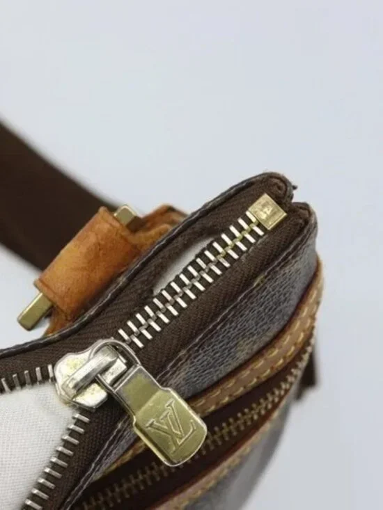 LOUIS VUITTON Monogram Pochette Bosphore Shoulder Bag M40044 LV Auth 166163 - Picture 9 of 16